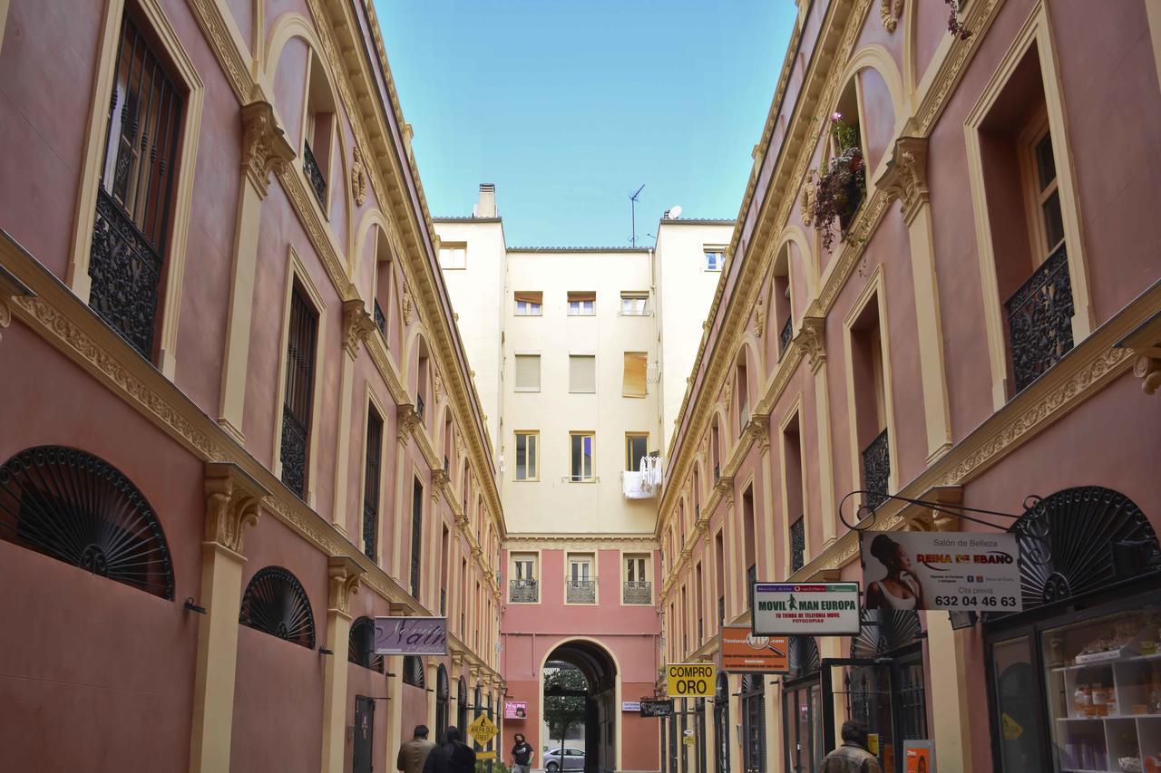 Hostal Guestped Madrid Bagian luar foto