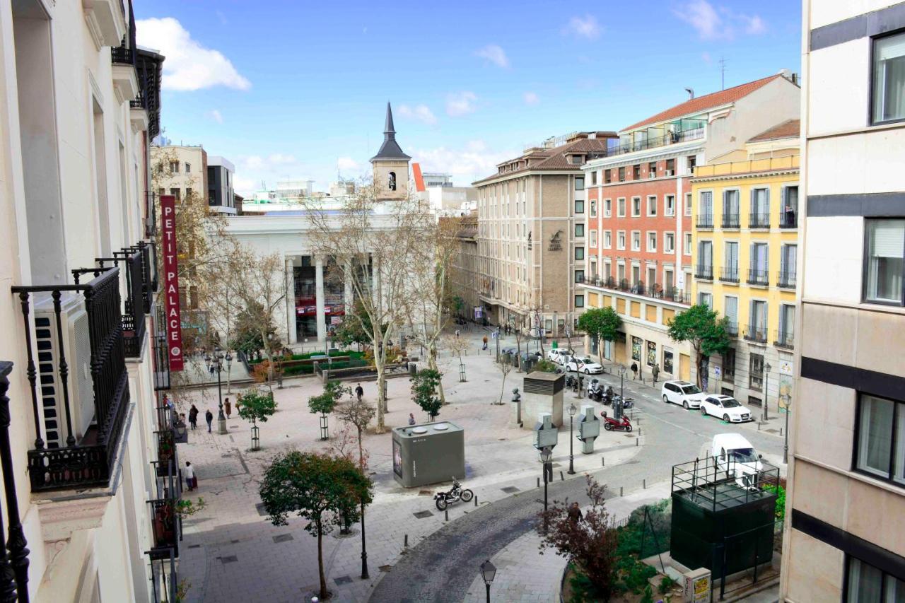 Hostal Guestped Madrid Bagian luar foto